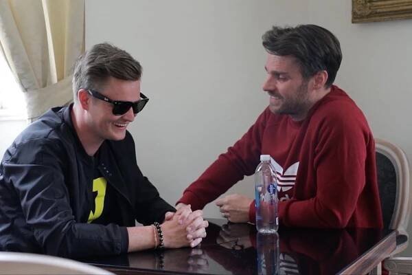 Ťok, Feri, Jágr, Klus i Krajčo v nové Kazmově show