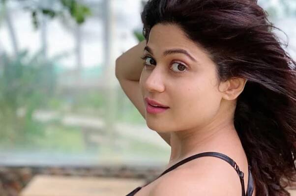 Shamita-Shetty-Height-Weight-Age-Biography-Affairs