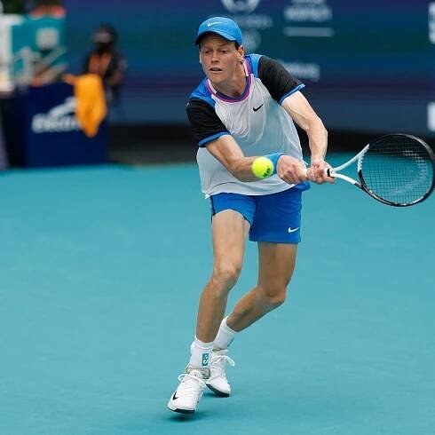 Medvedev, Sinner set for Miami semi-final showdown
