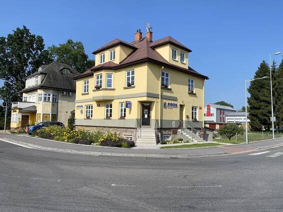 EVROPA realitní kancelář VRCHLABÍ foto 2