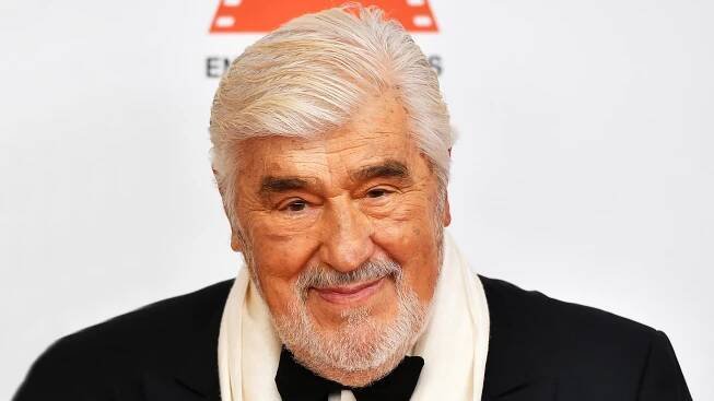 Er ist ein Urgestein des deutschen Fernsehens, aber Filme drehen möchte er heute nicht mehr. Mario Adorf wird 95 und feiert das in Frankreich mit einem Abendessen mit Freunden. (08.09.2025)