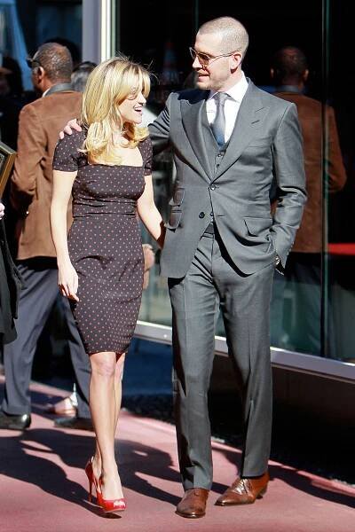 Reese Witherspoon, Husband Jim Toth: Relationship Timeline