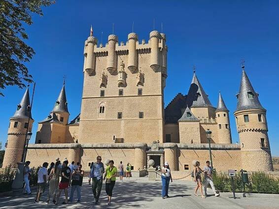 Cestopis: Španělsko – Akvadukt, katedrála a pevnost Segovia | My space, my world.
