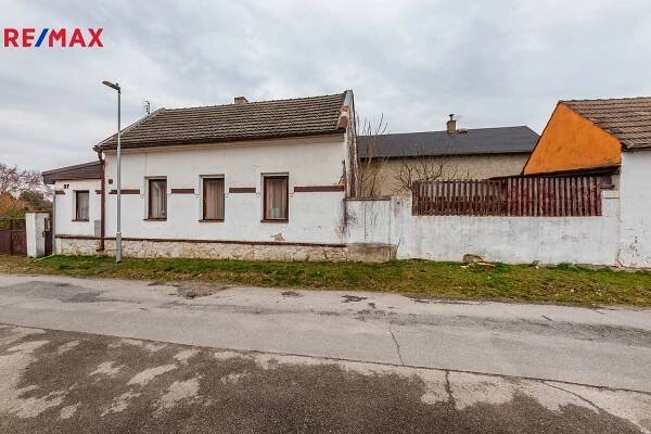 Prodej domu 67 m2, Káraný