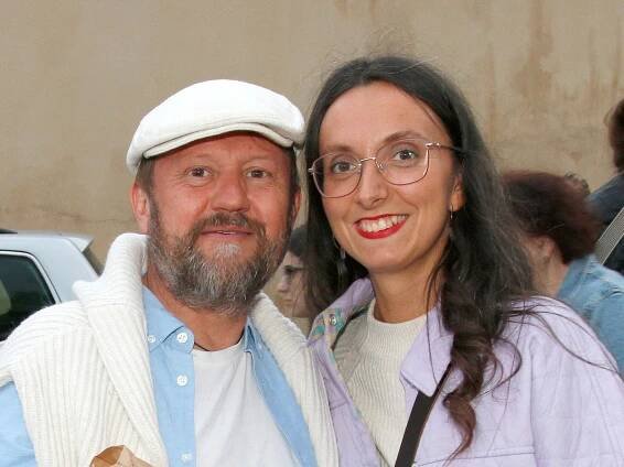 Radostná novina herce Karla Zimy: Po letech marného snažení s manželkou konečně čekají miminko - VIPshow
