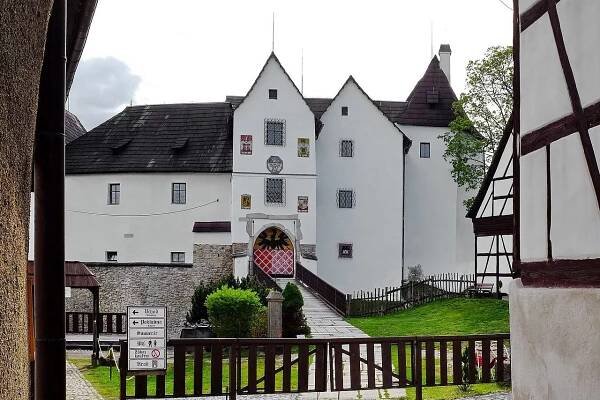 Hrad Seeberg - akce, otevírací doba, vstupné, ubytování, foto, prohlídky, počasí