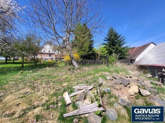 Dům 3 + 1 s volnou půdou, garáží a pozemky 891 m2 - Kovčín, okres Klatovy | RealityMIX