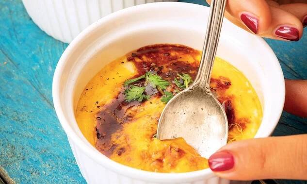 Vejce pečená v troubě se sezamovým dresinkem podle Chili Ta Thuy