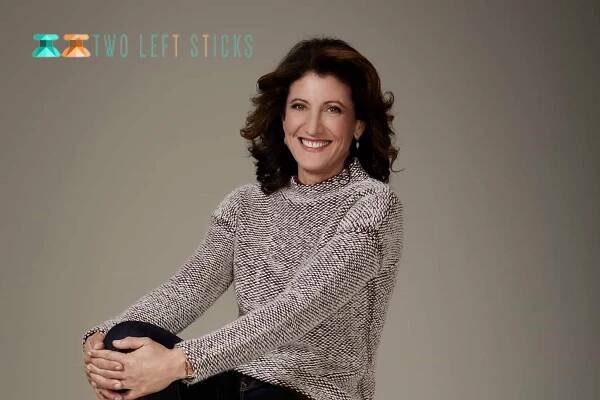 Amy Aquino Net Worth: Wiki, Age, Parents, Siblings, Career Earnings, and Awards!