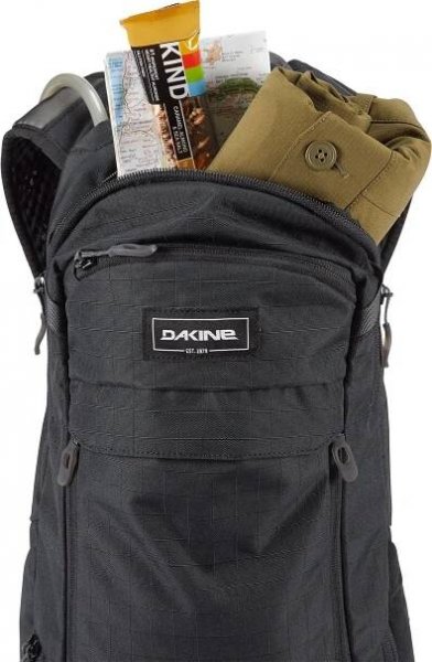 batoh Dakine Syncline 12L Deep Red