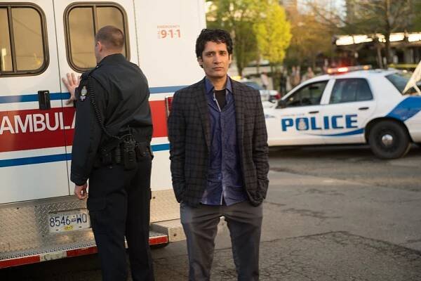 Continuum - Rush Hour - Z filmu - Stephen Lobo