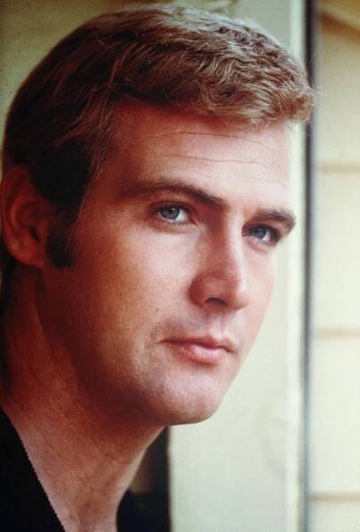 lee-majors-portrait