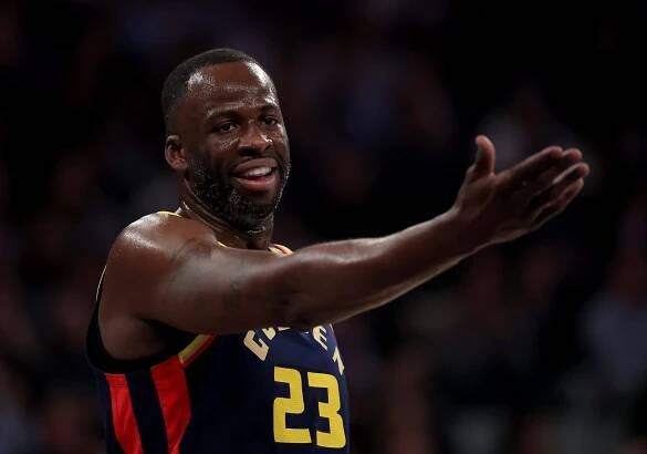 Draymond Green is back to being the Warriors’ center of attention