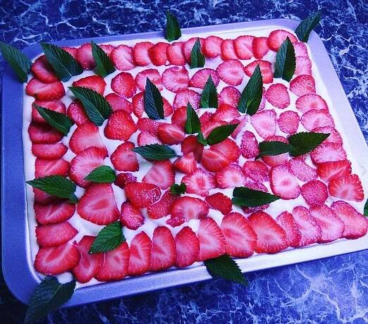 Tradiční italské jahodové tiramisu