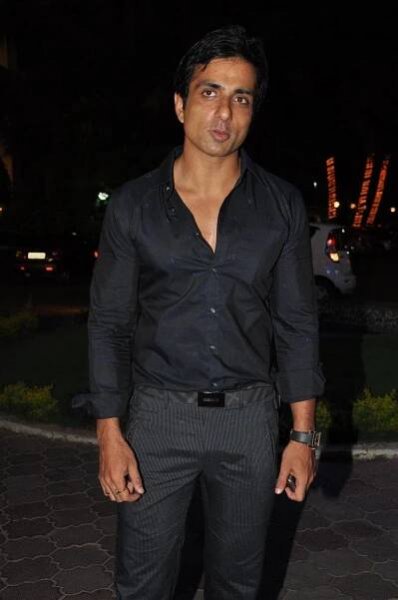 Beautiful Sonu Sood Latest Pics Pictures & HD Wallpapers