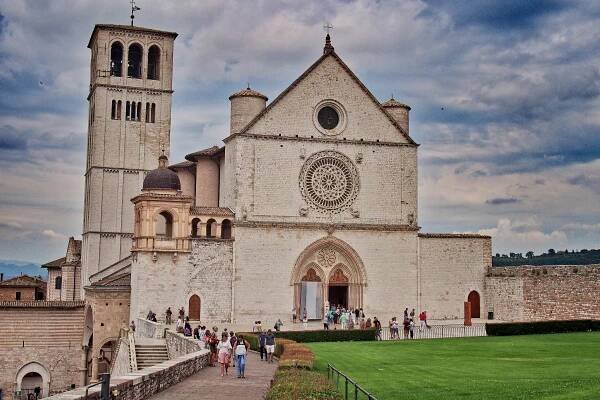Assisi, kostel sv. Františka. Foto © se svolením Jiří Hloušek