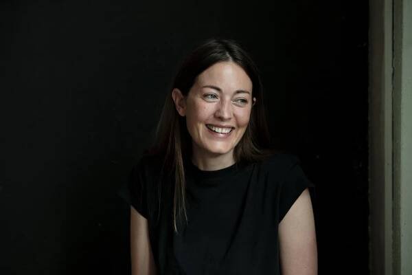 Maja Lehrer, Schauspielerin - Agentur aziel, Berlin