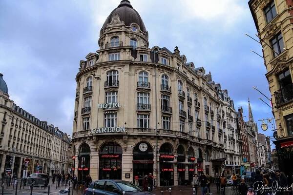 Hotel Carlton Lille located on the corner of Rue Faidherbe and Rue Pierre Mauroy