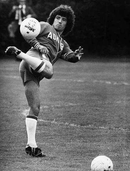 Kevin Keegan: fotbalista, který si omotával fanoušky kolem prstu