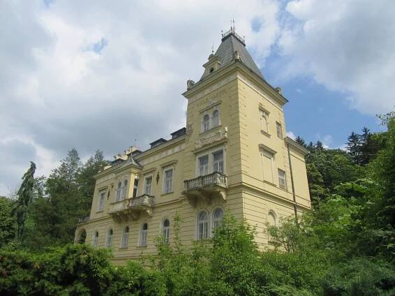 Fotogalerie • Vila Vlasta (Historická budova) • Mapy.com