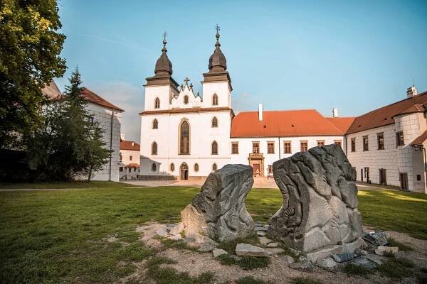  Bazilika sv. Prokopa a zámek Třebíč