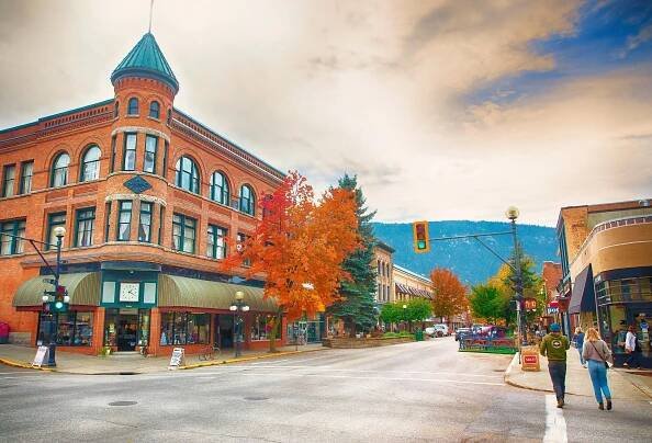 11 Prettiest Downtown Strips In British Columbia