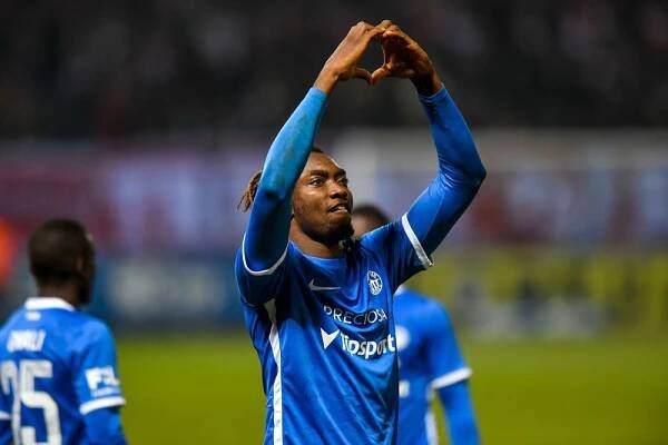 Oslabení pro Slovan. Victor Olatunji přestupuje do Sparty