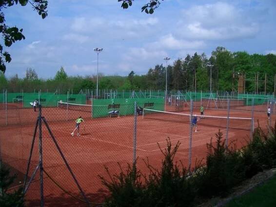 TENIS MLADCOVÁ foto 3