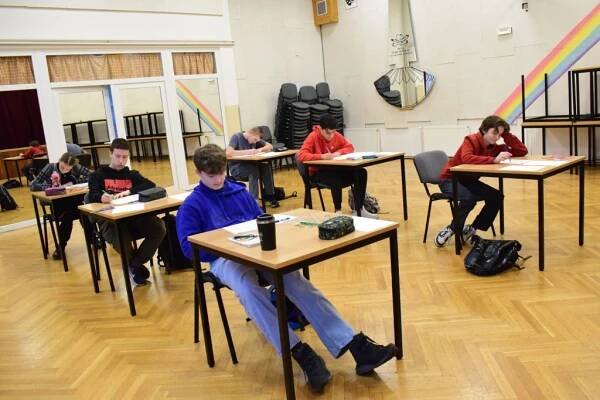 Dům dětí a mládeže Rakovník, příspěvková organizace | Aktuality | MATEMATICKÁ OLYMPIÁDA Z5 a Z9 2025