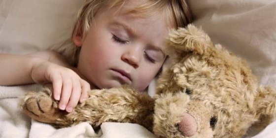 Do postele a spát! Naučte děti usínat samotné a bez pláče. Jak na to?