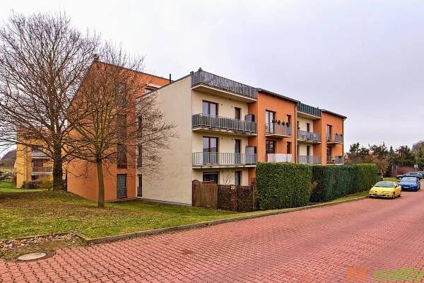 Pronájem Byt 1+kk, B. Němcové, Hostivice, okres Praha-západ