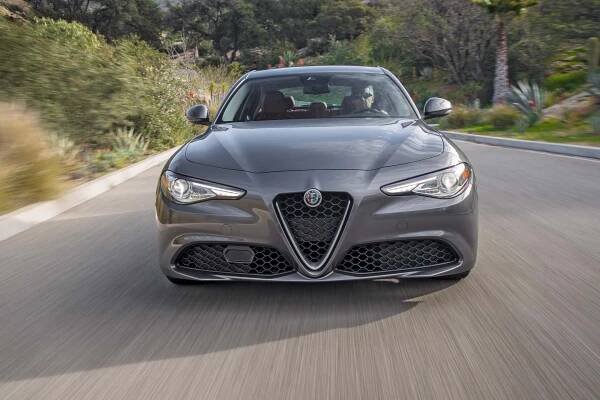 2017 Alfa Romeo Giulia 2.0 First Test: Two outta three?