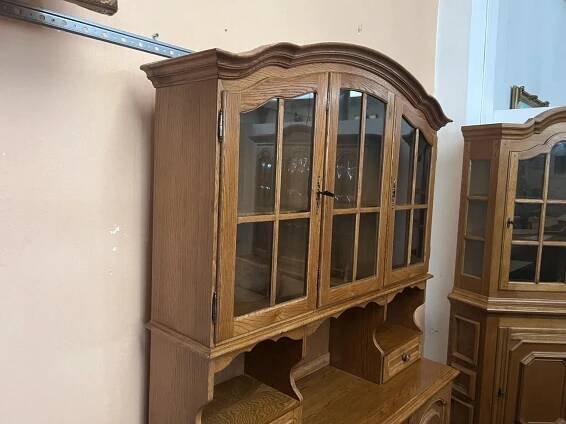 Rustikální vitrína 129cm | Rustikální nábytek Eshop