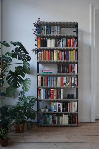 Waffle slab bookshelf – Hendrik Roels