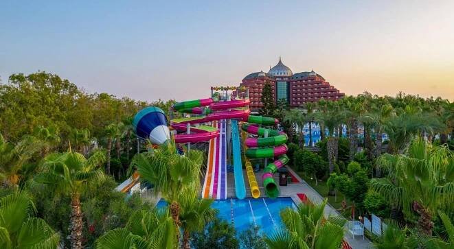 Bazén v ubytování Delphin Palace Hotel nebo v jeho okolí