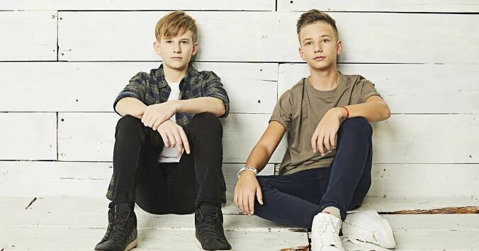 Miláčkové náctiletých fanynek Ben & Mateo potěšili Františka Janečka! Nazpívali hit, který lámal srdce několika generacím
