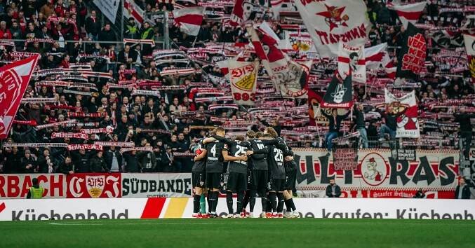 Stuttgart v posledním kole ligové fáze zabojuje s PSG o postup