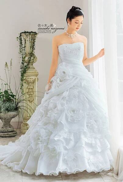 nozomi-sasaki-wedding-dress-1