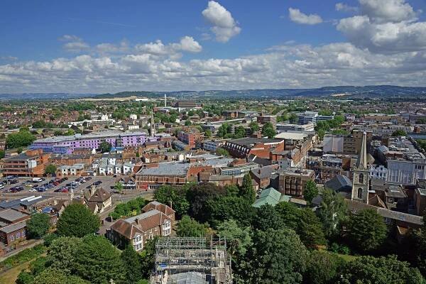 Gloucester: přístavní město ve Velké Británii