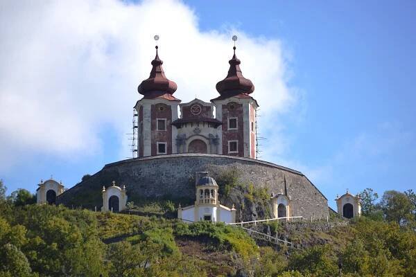 Súbor:Banská Štiavnica – Horný kostol kalvárie.jpg – Wikipédia