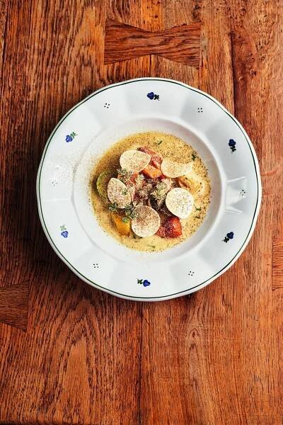 Husa podle Jana Punčocháře: Ochutnejte jeho svatomartinské menu | Magazín | Recepty.cz