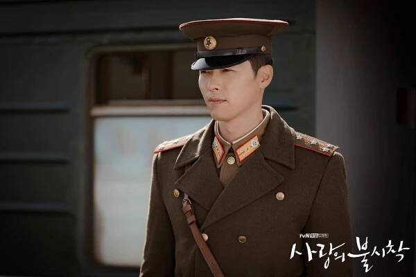 Crash Landing On You - Cast, Summary, Synopsis, OST, Episode, Review