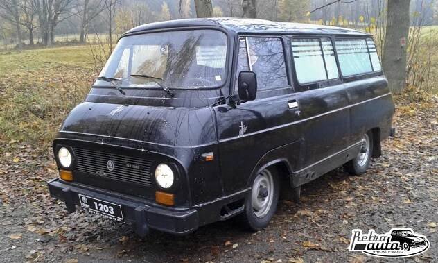 Pohřební vozy | 1996 - Škoda 1203 PA - TAZ 1500 PA | retro-auta.cz