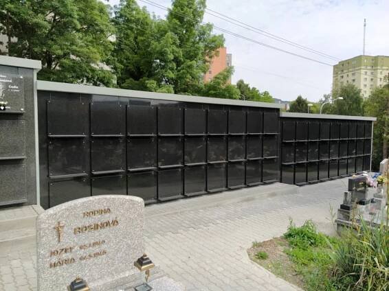 Nové miesta v kolumbáriu na mestskom cintoríne