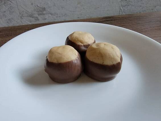 Maple Buckeye Candy! - Our Wren's Nest