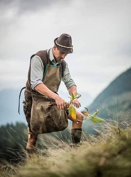 Über uns - Enzianbrennerei Grassl in Berchtesgaden