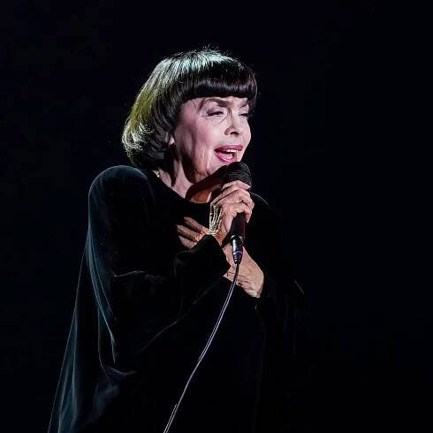 Podrobný fotoreport z koncertu Mireille Mathieu v pražském Kongresovém centru - Spycross