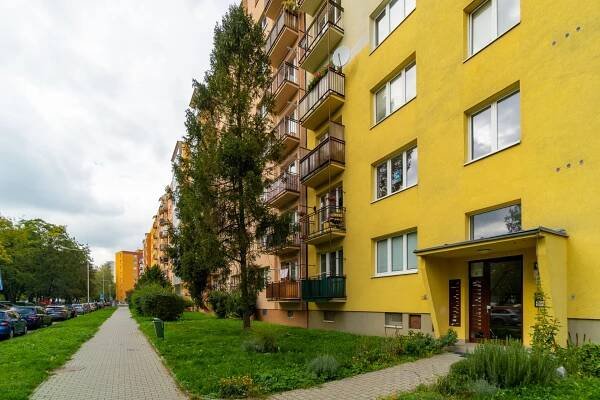 Prodej bytu 2+kk, Ostrava – Poruba-Prodáno - Jan Demel - Realitní makléř Ostrava a okolí 