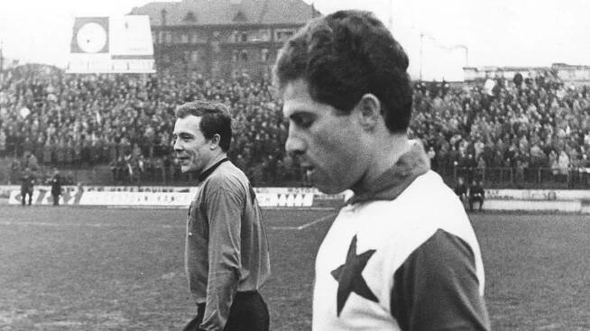 Z druhé ligy k pohádkovému stříbru na mistrovství světa. Lála vymazal i slavného Genta