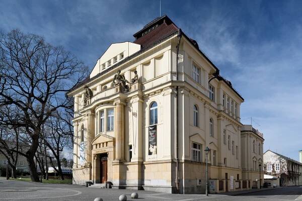 Filiálka Rakousko-uherské banky, nyní sídlo Opavské kulturní organizace, p.o. | Objekty | Opavský architektonický manuál
